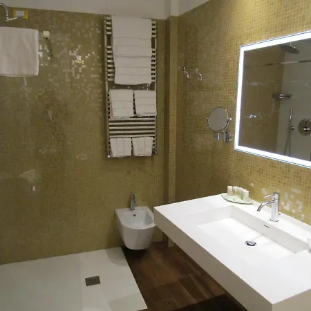 Savoia & Jolanda Отель 4*