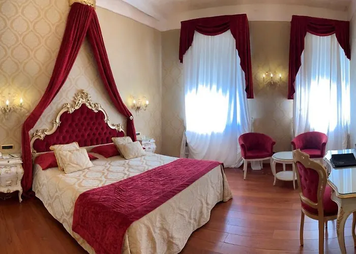Savoia & Jolanda Hotel 4*