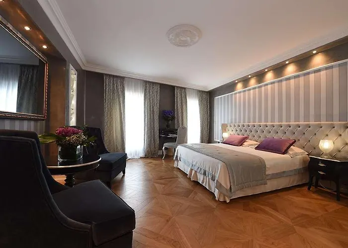 Savoia & Jolanda Venise