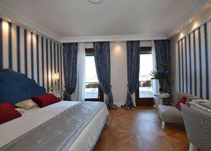 Hotel Savoia & Jolanda Venise