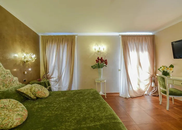 Hotel Savoia & Jolanda Venise