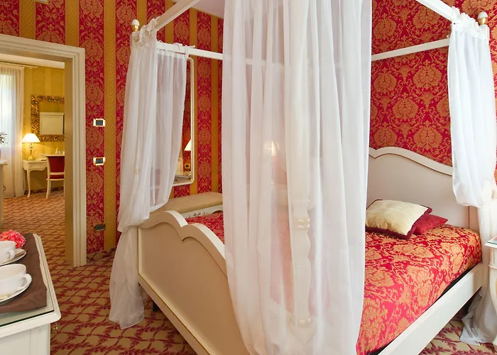 Savoia & Jolanda Hotel