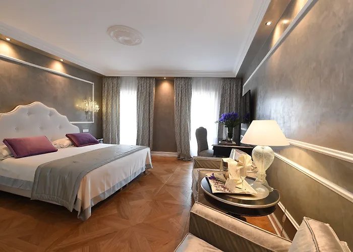 Savoia & Jolanda Hotel