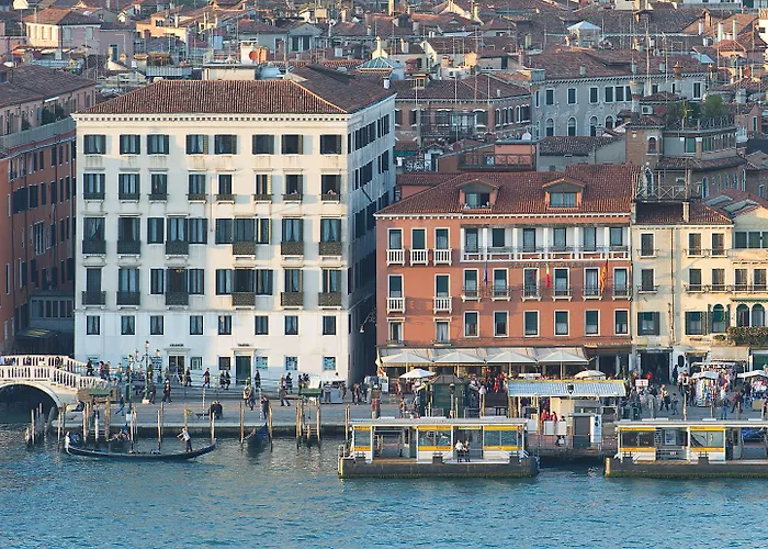 Hotel Savoia & Jolanda Venise