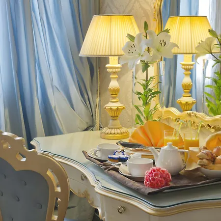 Savoia & Jolanda Wenecja