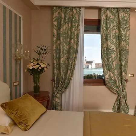 Savoia E Jolanda, Worldhotels Elite 4*
