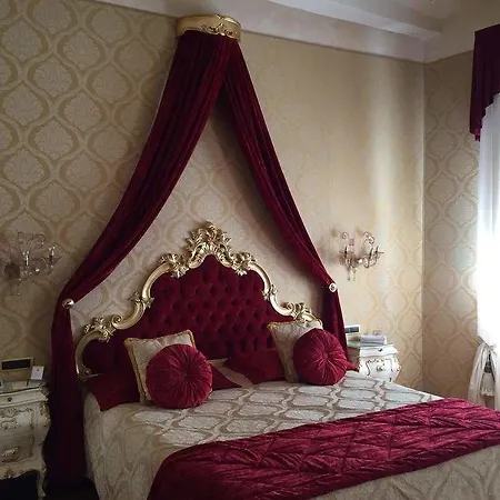 Savoia & Jolanda ונציה