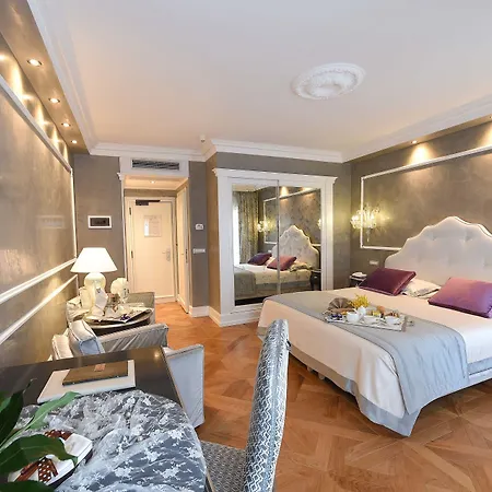 Savoia & Jolanda Hotel