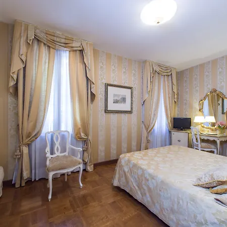 Hotel Hotel Savoia E Jolanda, Worldhotels Elite 4*