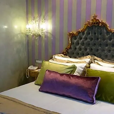 Savoia & Jolanda Szálloda 4*