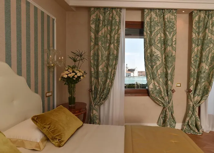 Savoia & Jolanda 4*