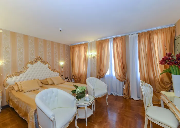 Savoia & Jolanda ホテル 4*