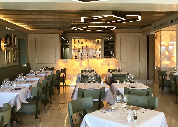 Savoia & Jolanda ホテル 4*