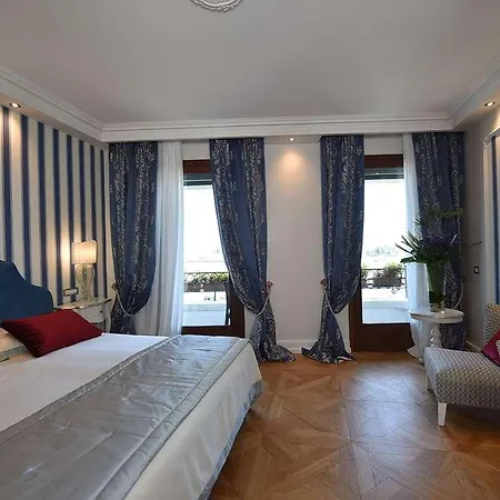 Hotel Savoia & Jolanda Venetië