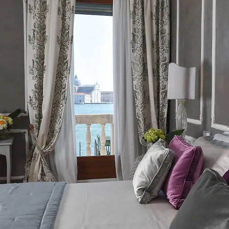 Hotel Savoia & Jolanda 4*