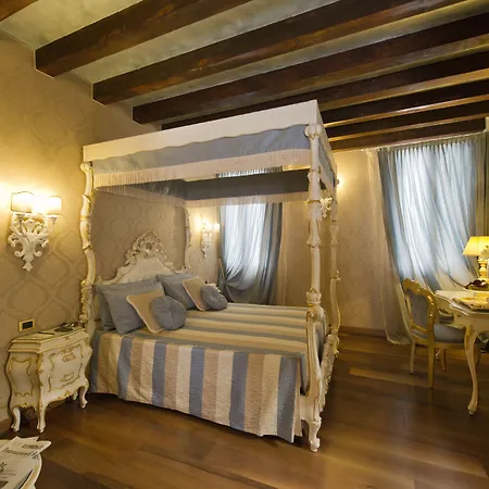Savoia & Jolanda Hotel 4*