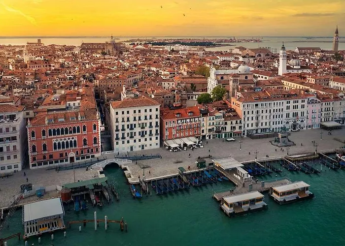 Savoia & Jolanda Venice